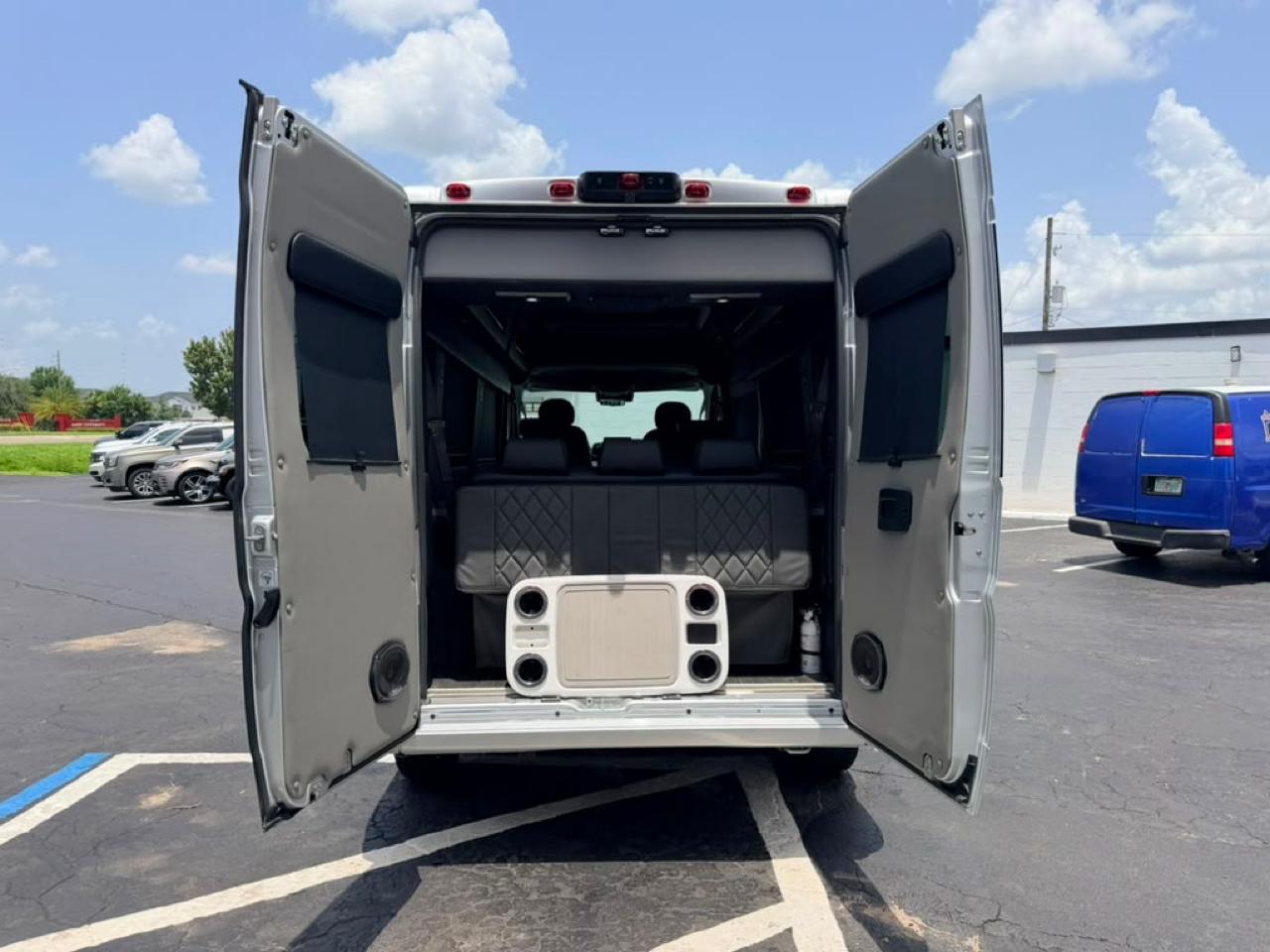 RAM Promaster 2500 High Roof Window Van 2023