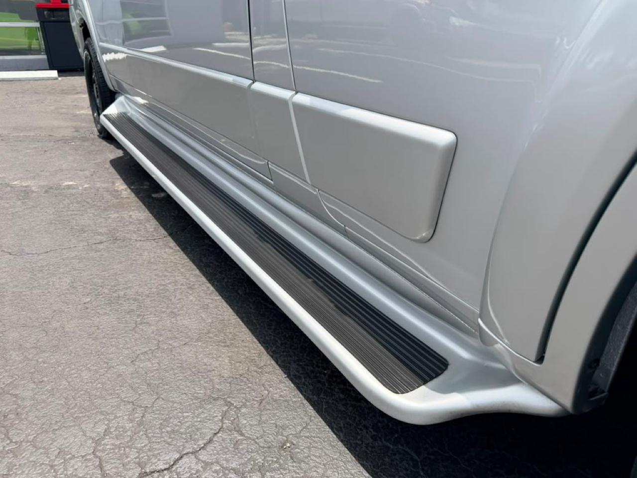 RAM Promaster 2500 High Roof Window Van 2023