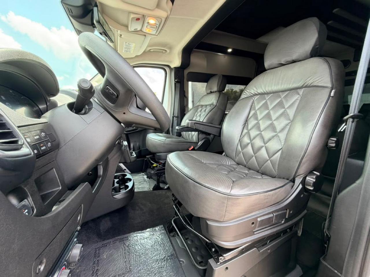 RAM Promaster 2500 High Roof Window Van 2023