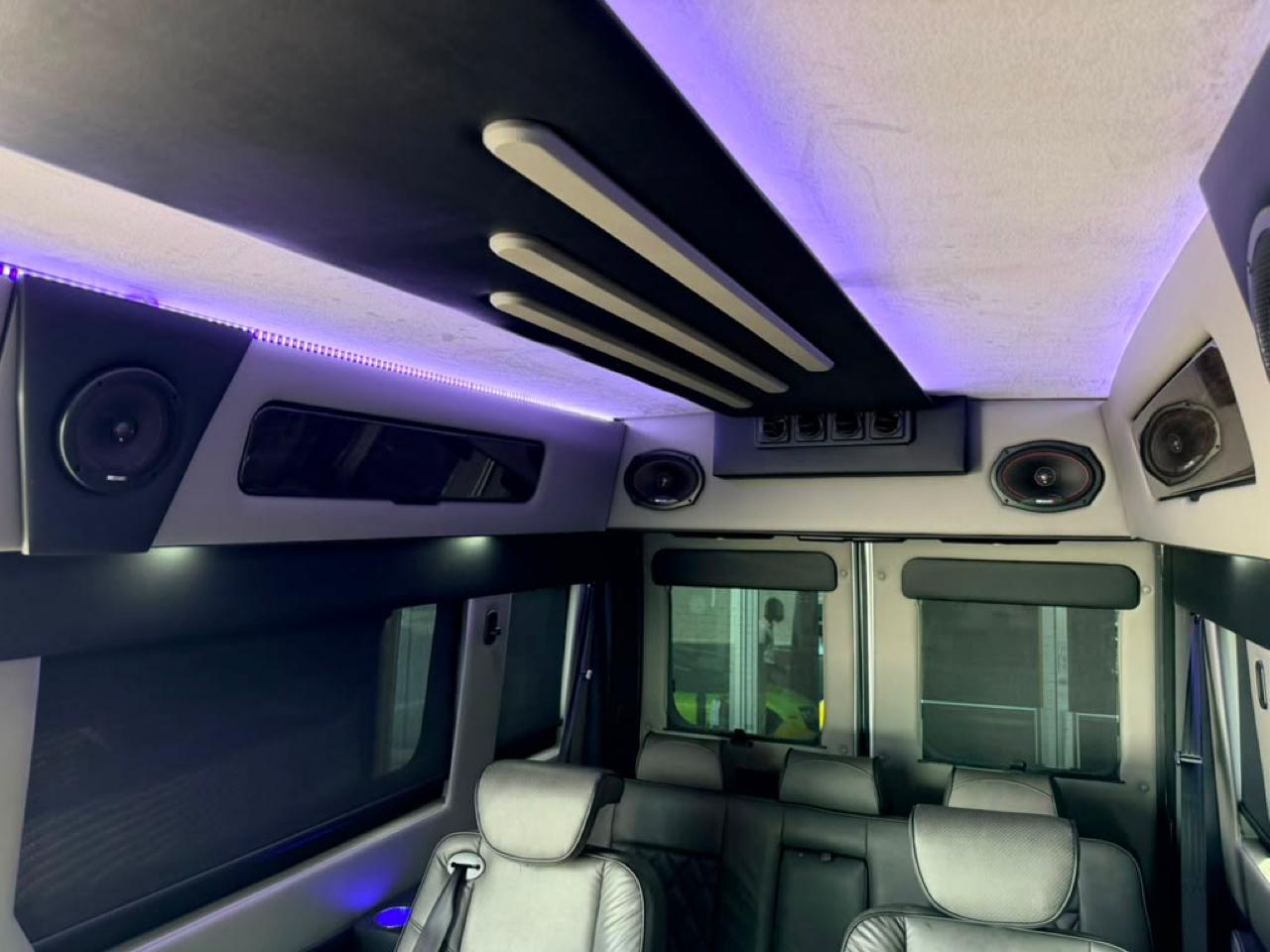 RAM Promaster 2500 High Roof Window Van 2023