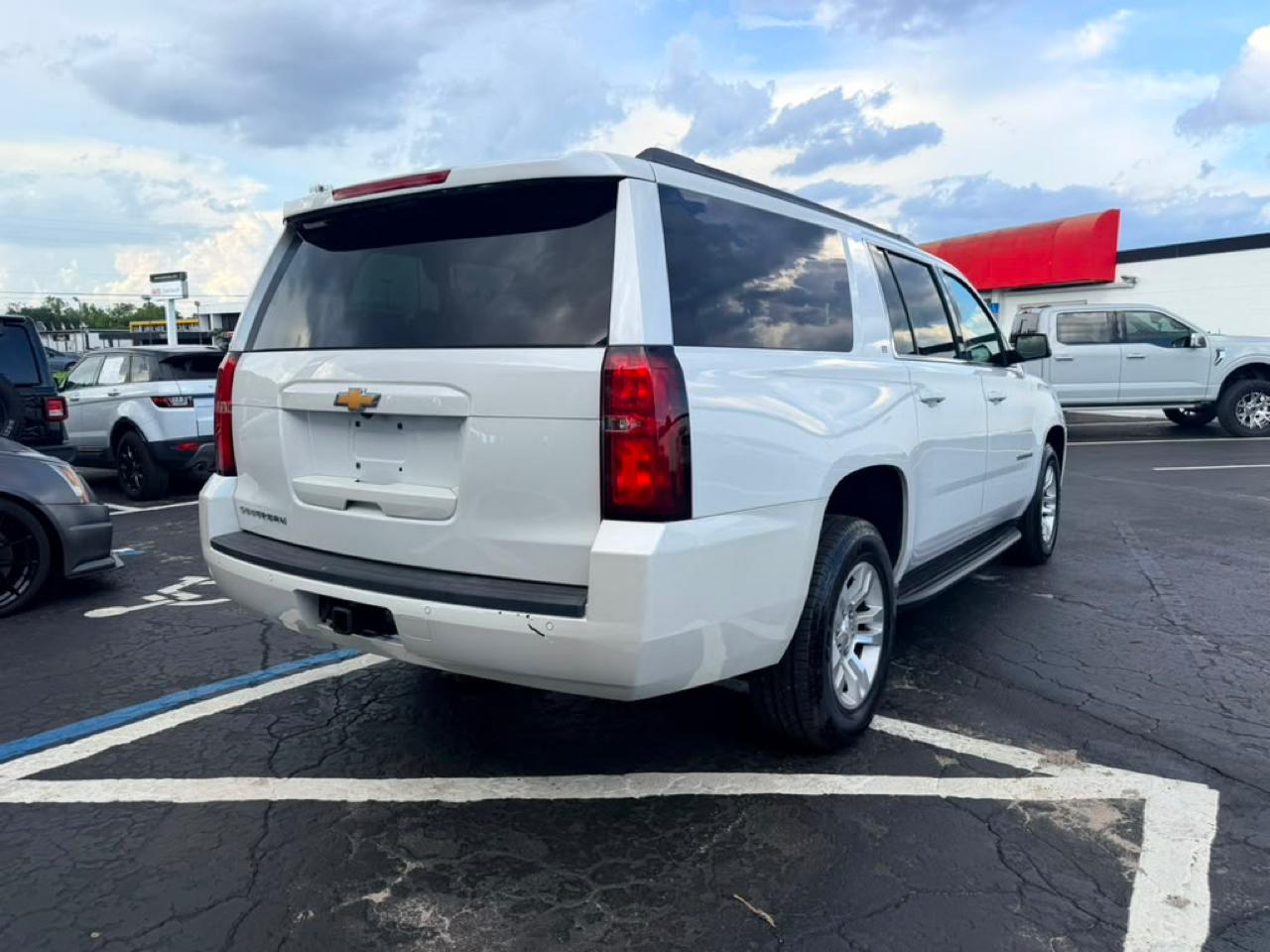Chevrolet Suburban LT 2WD 2017