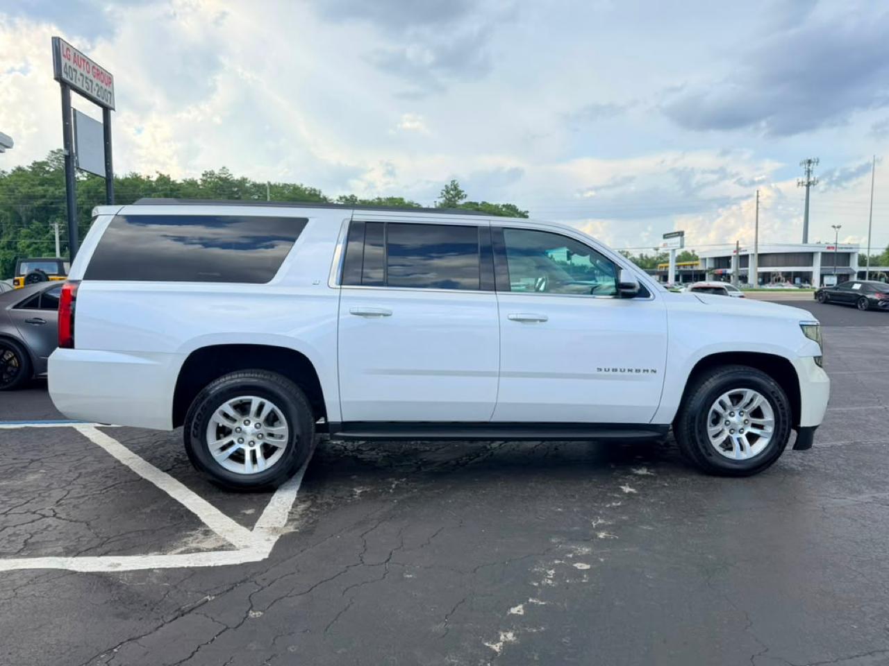 Chevrolet Suburban LT 2WD 2017