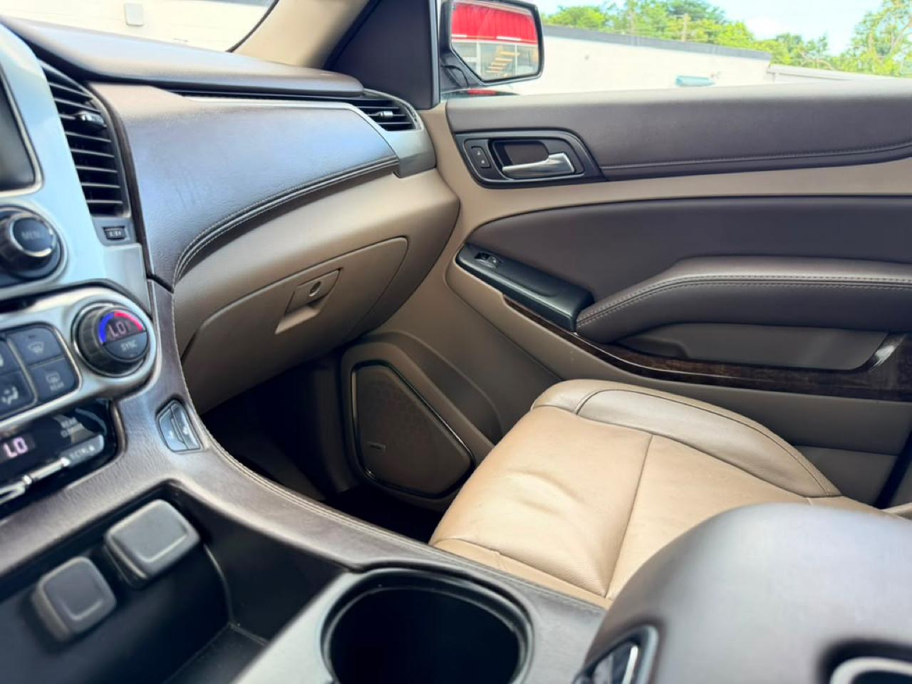 Chevrolet Suburban LT 2WD 2017