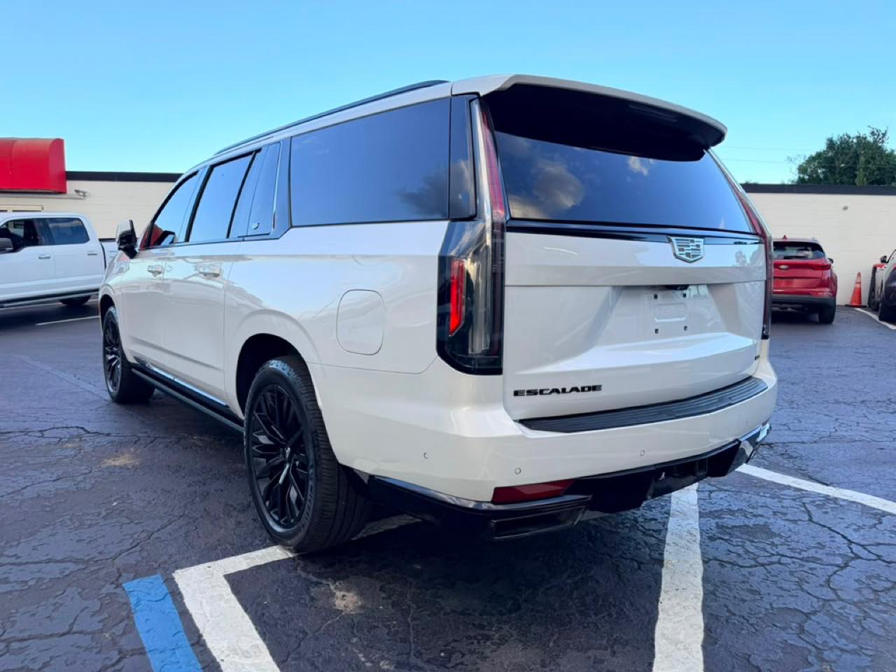 Cadillac Escalade ESV Sport Platinum AWD 2021