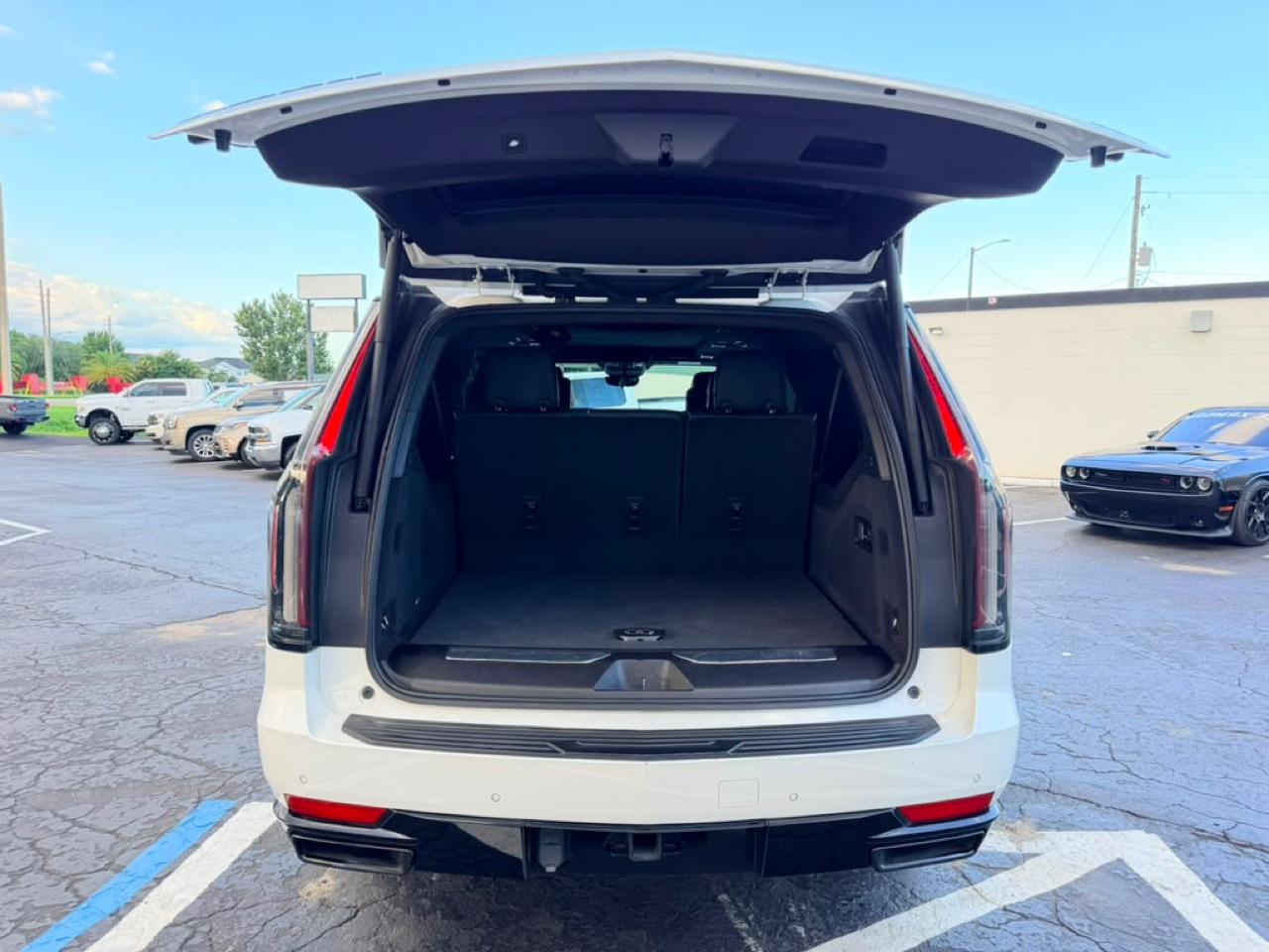 Cadillac Escalade ESV Sport Platinum AWD 2021