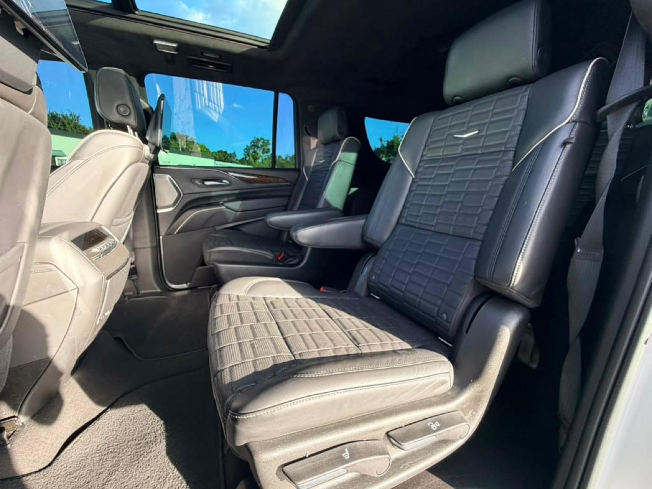 Cadillac Escalade ESV Sport Platinum AWD 2021