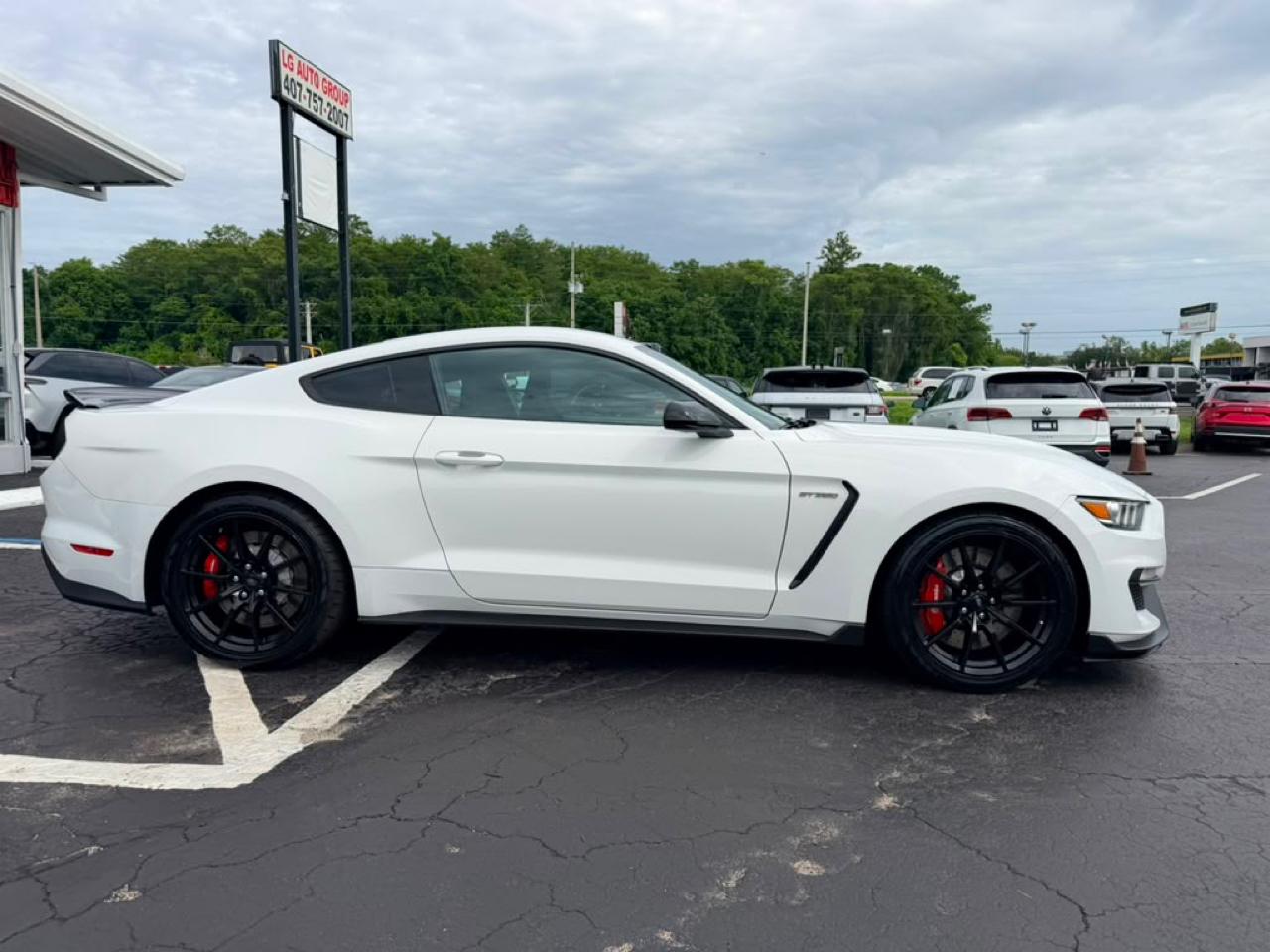Ford Shelby GT350 Base 2016
