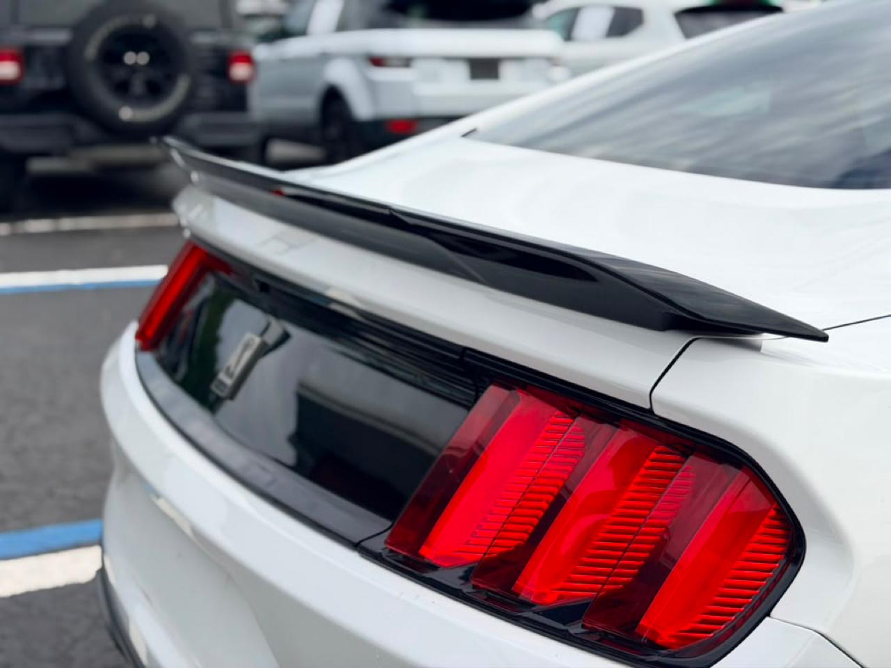 Ford Shelby GT350 Base 2016