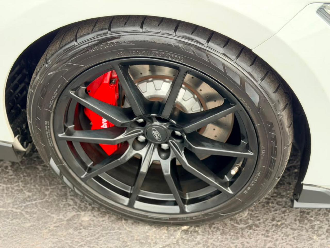 Ford Shelby GT350 Base 2016