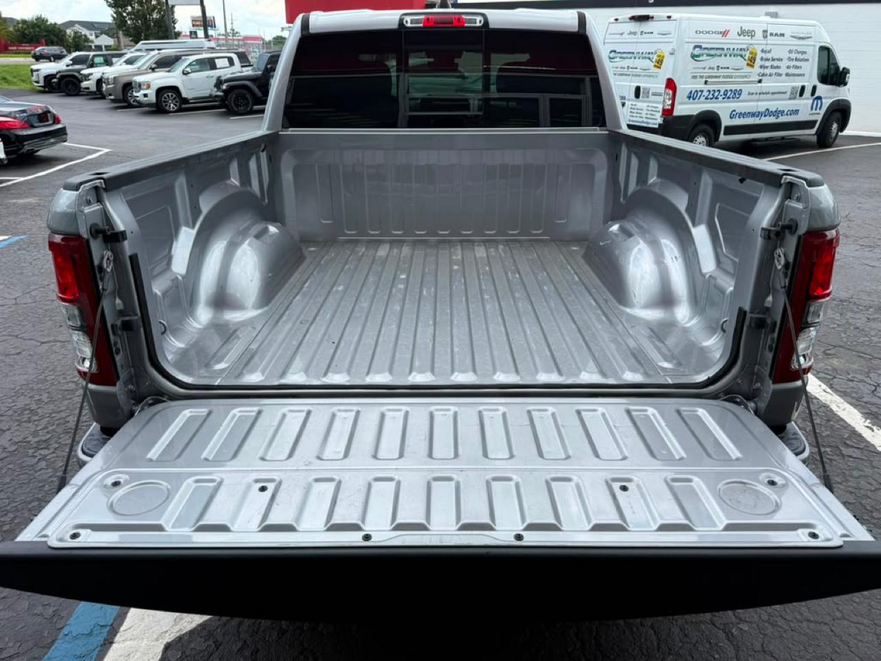 RAM 1500 Big Horn Crew Cab SWB 4WD 2023