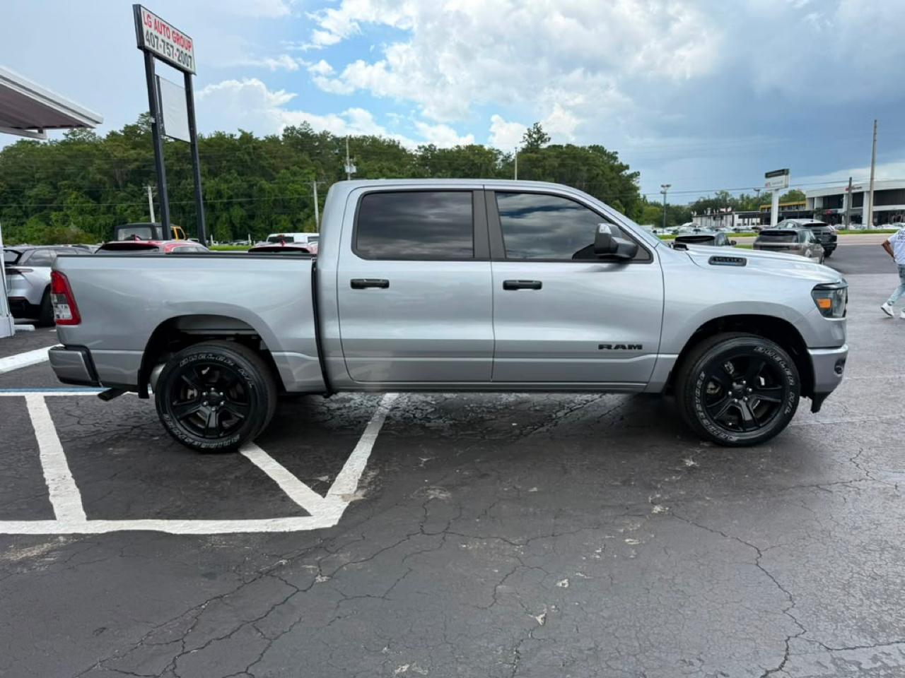 RAM 1500 Big Horn Crew Cab SWB 4WD 2023
