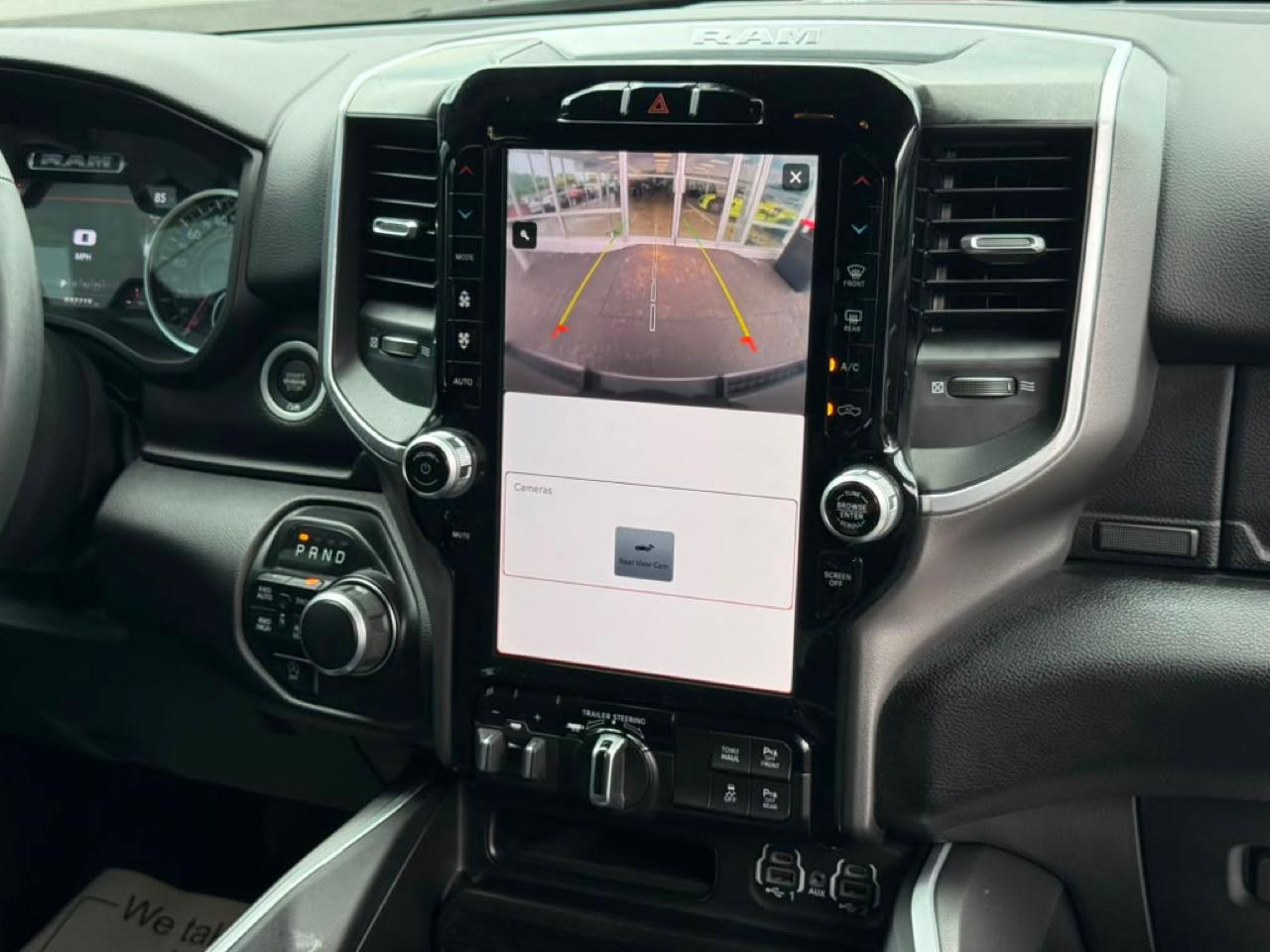 RAM 1500 Big Horn Crew Cab SWB 4WD 2023