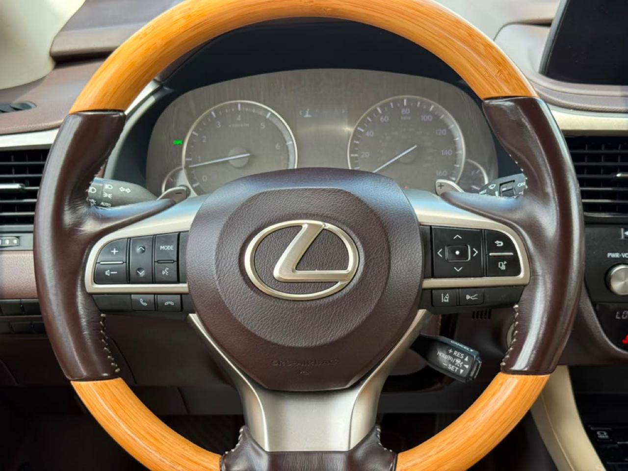 Lexus RX 350L FWD 2020