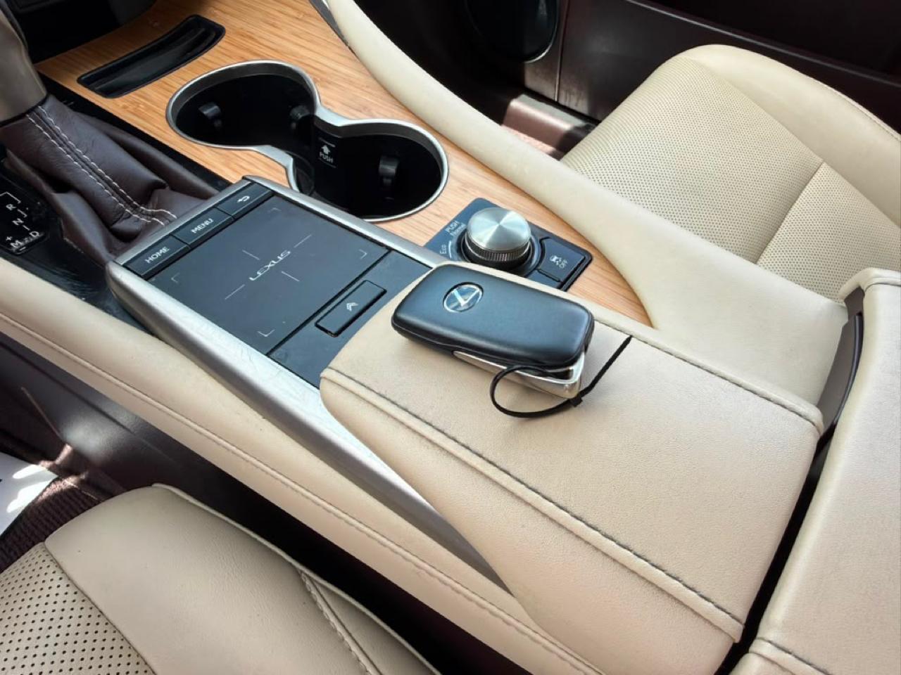 Lexus RX 350L FWD 2020
