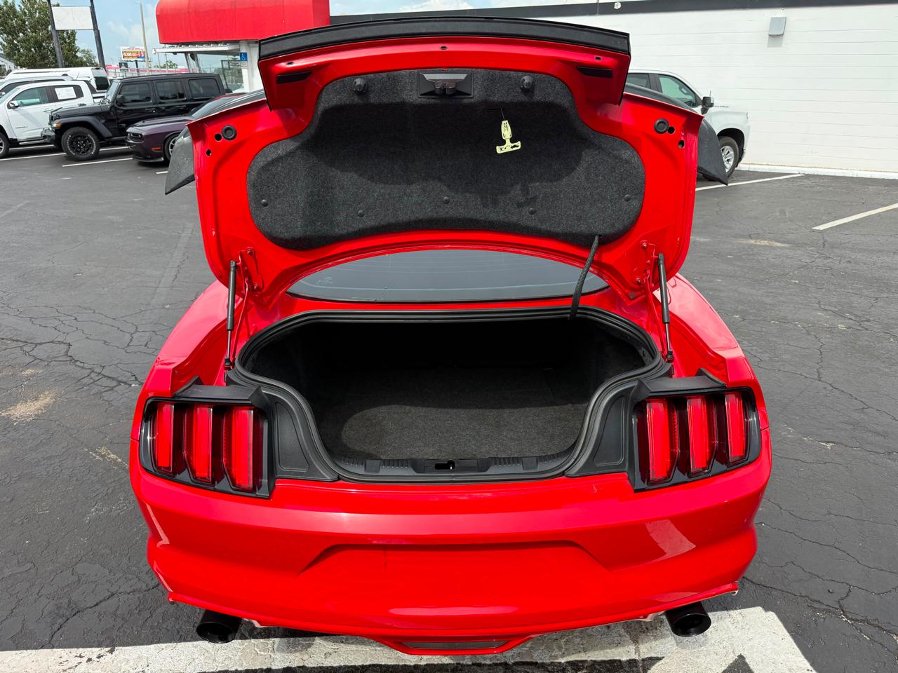 Ford Mustang GT Premium Coupe 2016