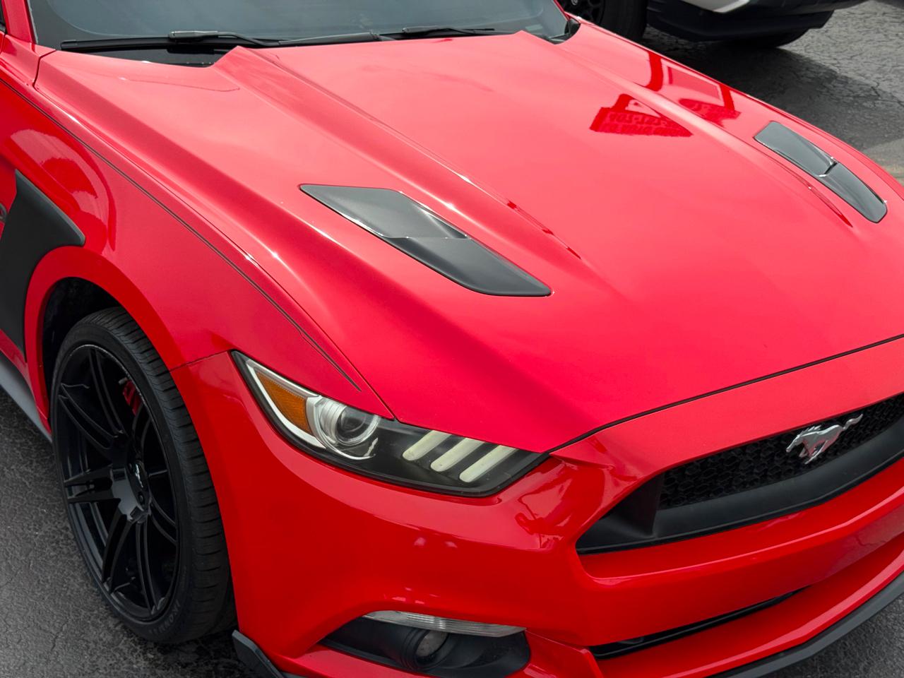 Ford Mustang GT Premium Coupe 2016