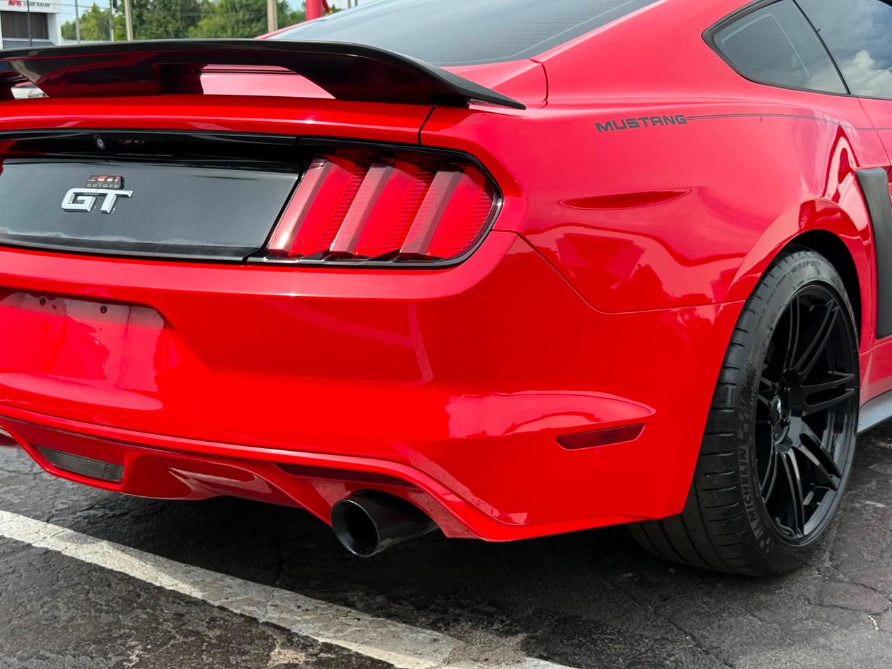 Ford Mustang GT Premium Coupe 2016