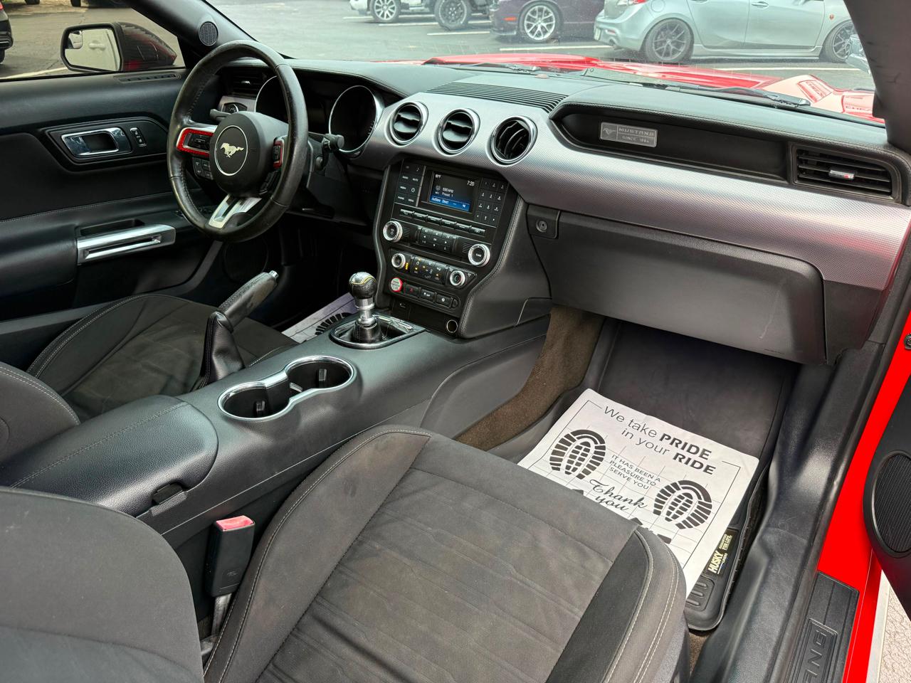 Ford Mustang GT Premium Coupe 2016