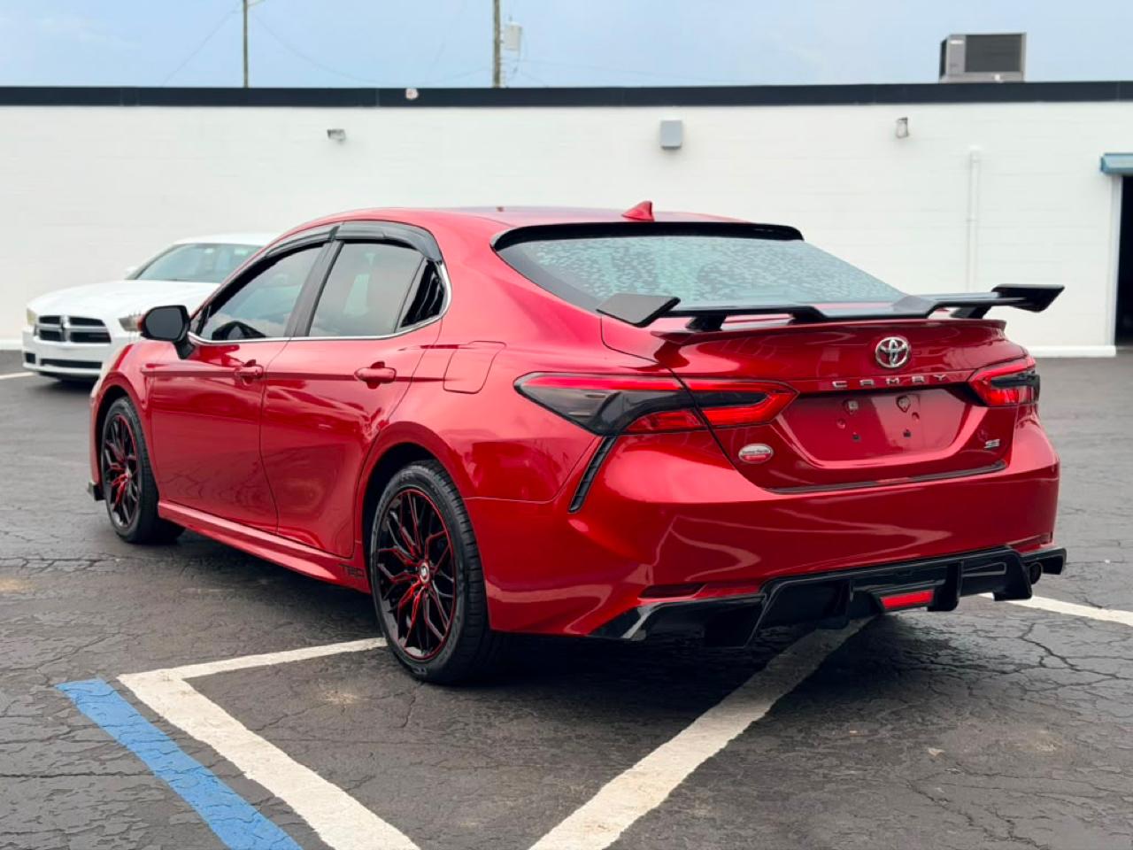 Toyota Camry SE 2020