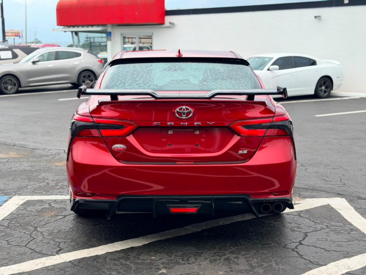 Toyota Camry SE 2020