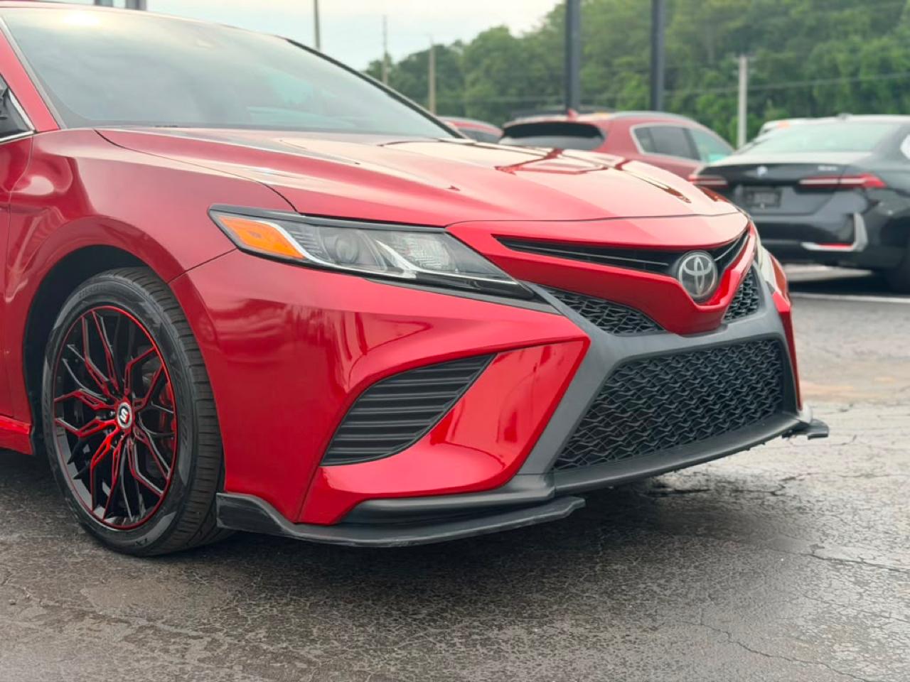 Toyota Camry SE 2020