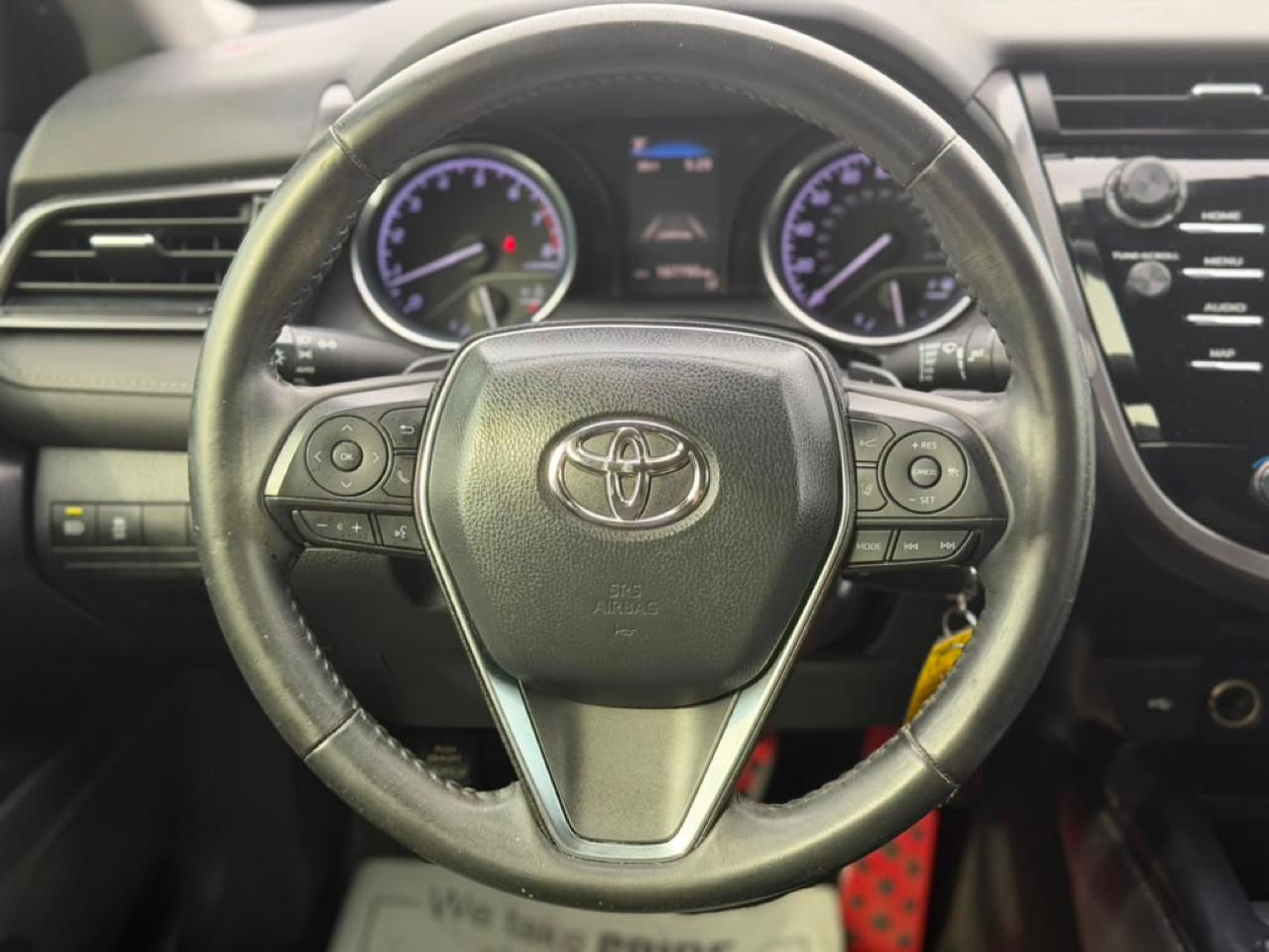 Toyota Camry SE 2020