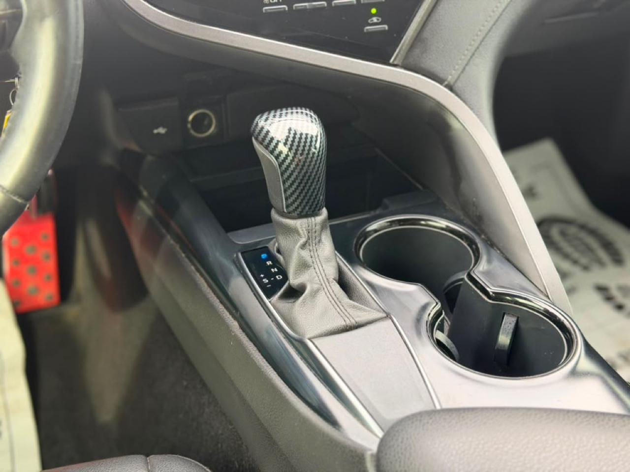 Toyota Camry SE 2020