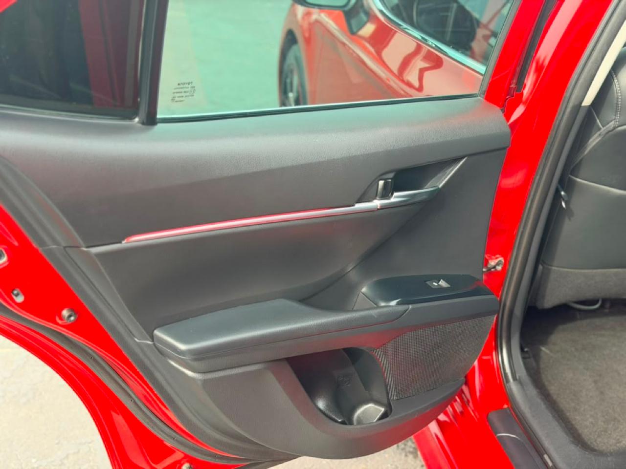 Toyota Camry SE 2020