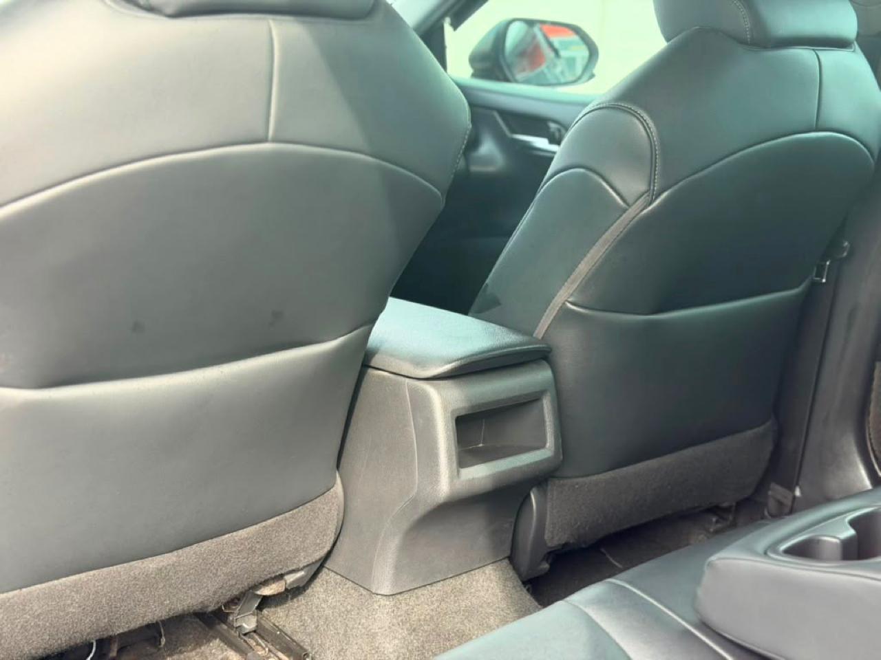 Toyota Camry SE 2020