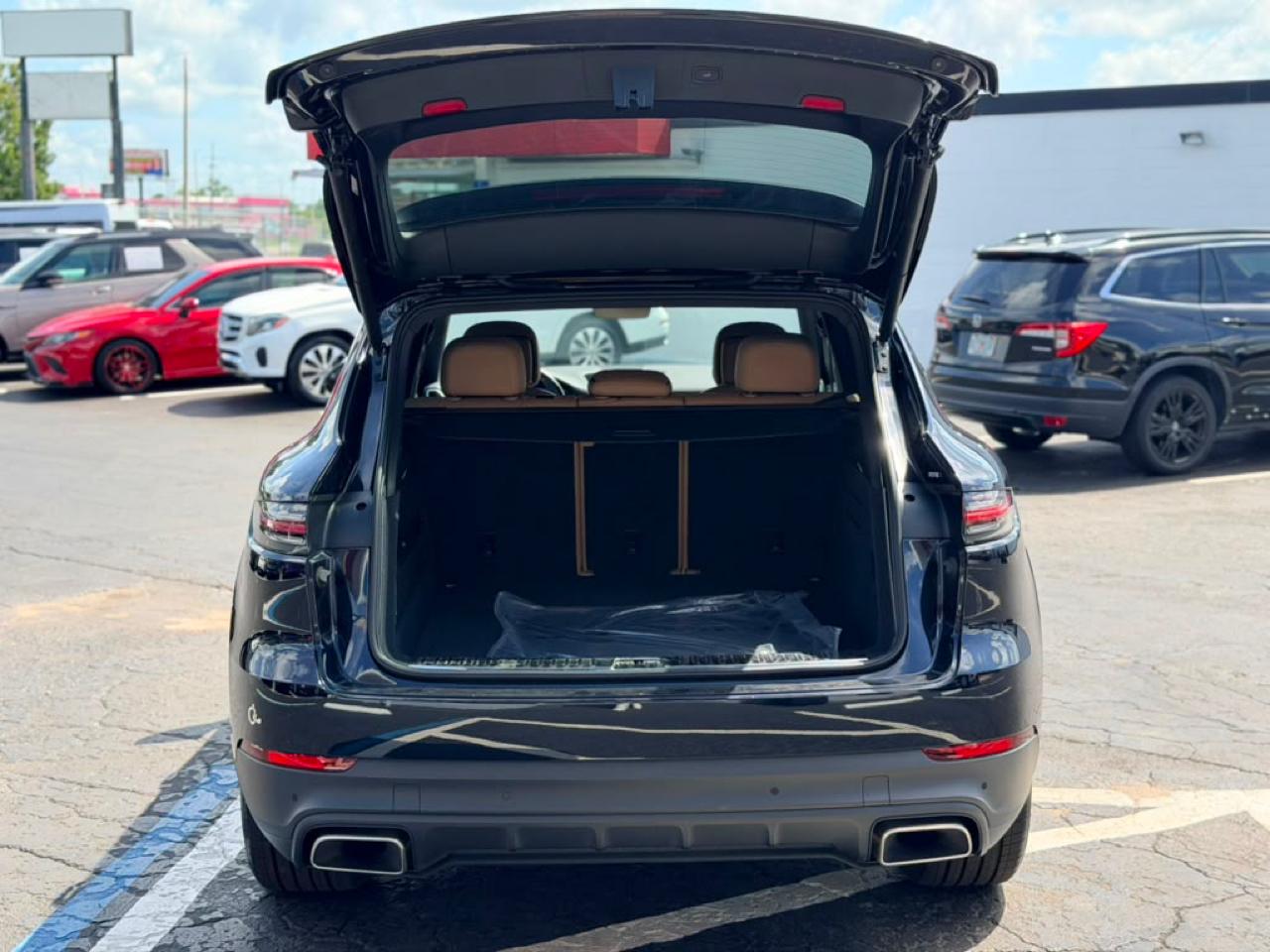 Porsche Cayenne Base 2023