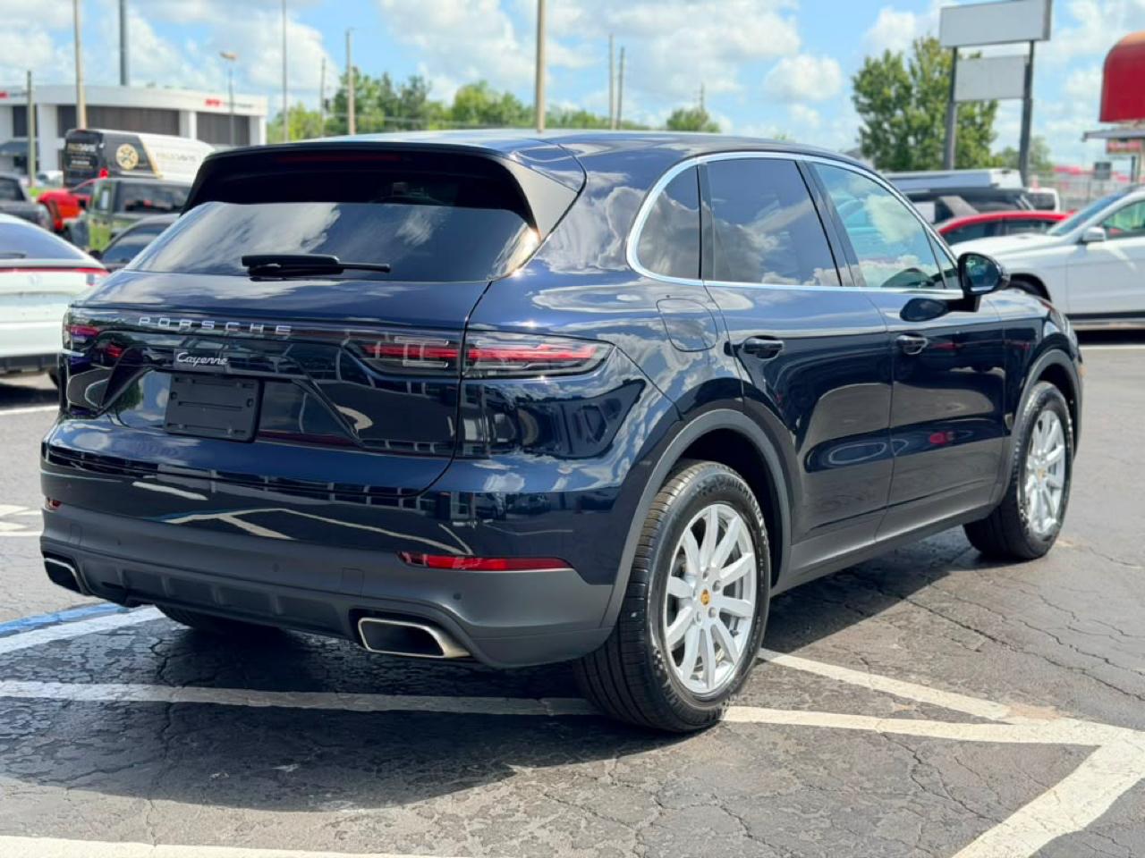 Porsche Cayenne Base 2023
