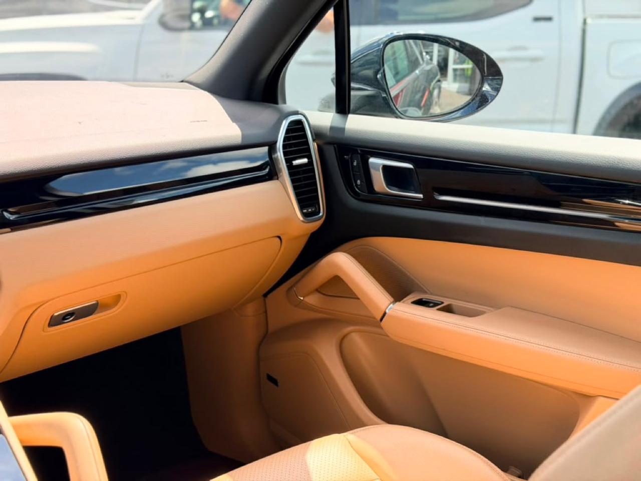Porsche Cayenne Base 2023
