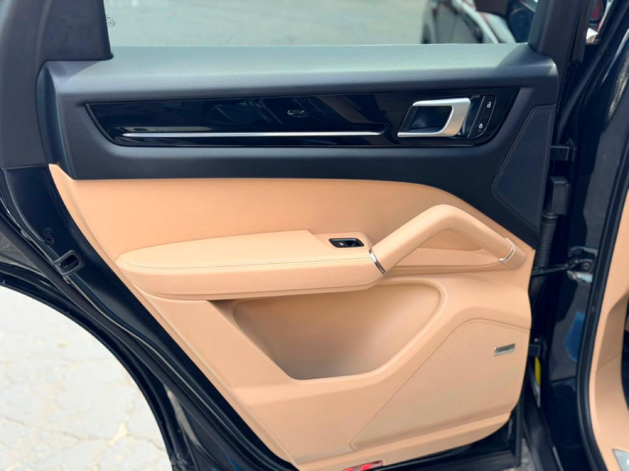 Porsche Cayenne Base 2023