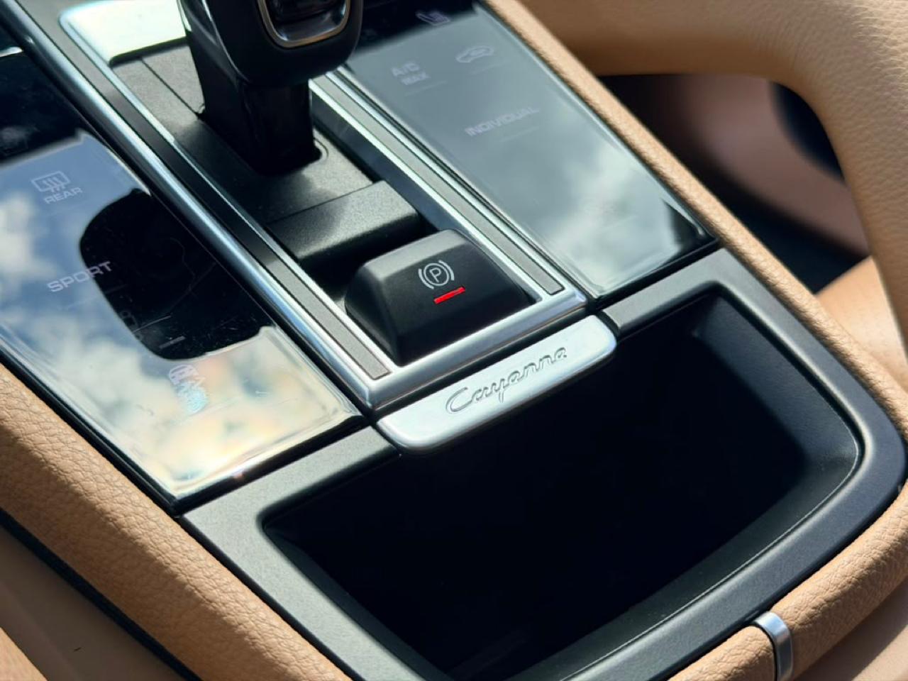Porsche Cayenne Base 2023