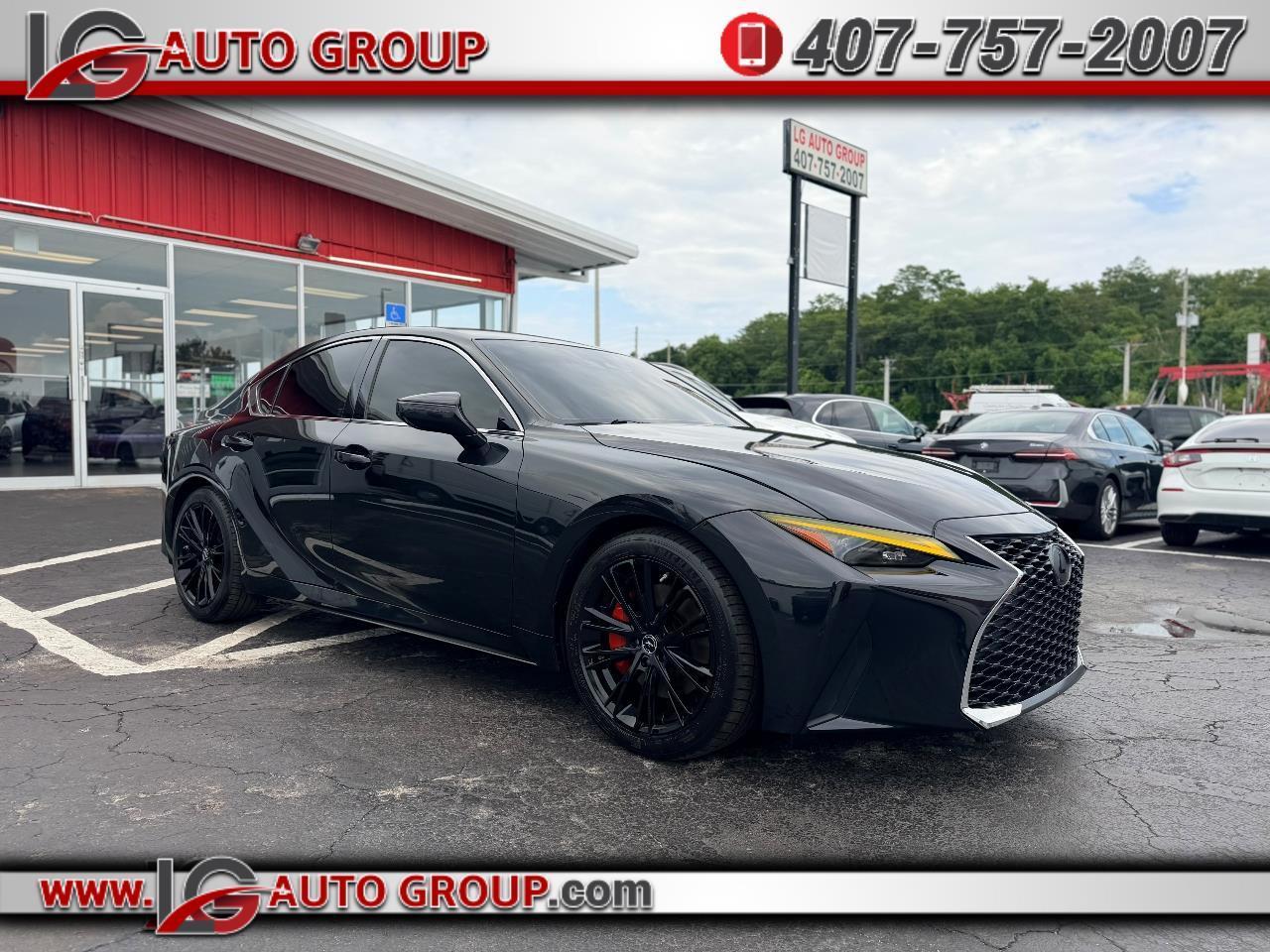 Lexus IS 300 RWD 2021