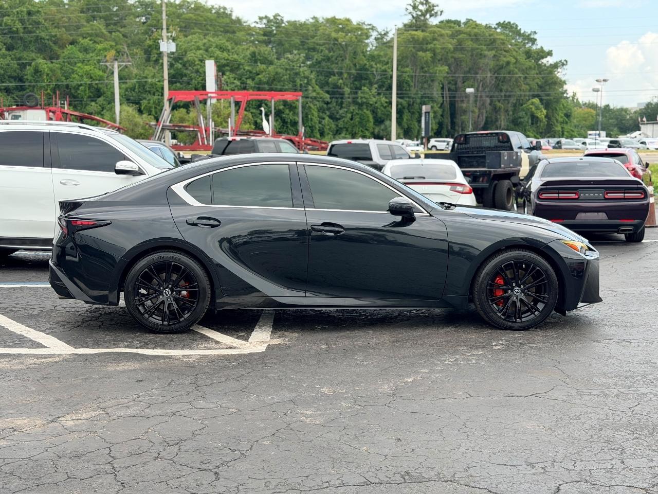 Lexus IS 300 RWD 2021