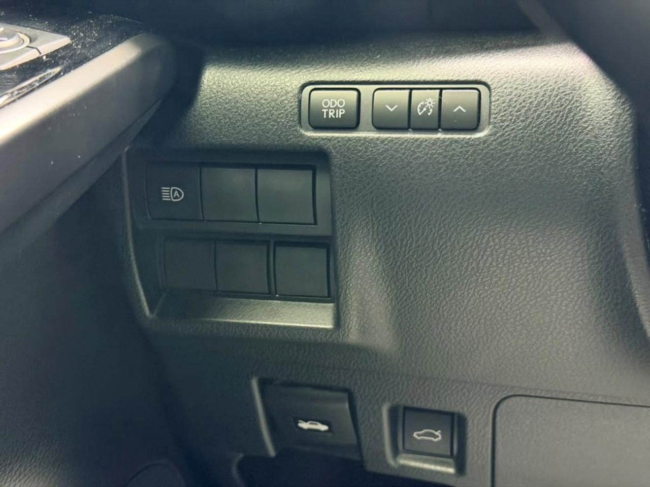 Lexus IS 300 RWD 2021
