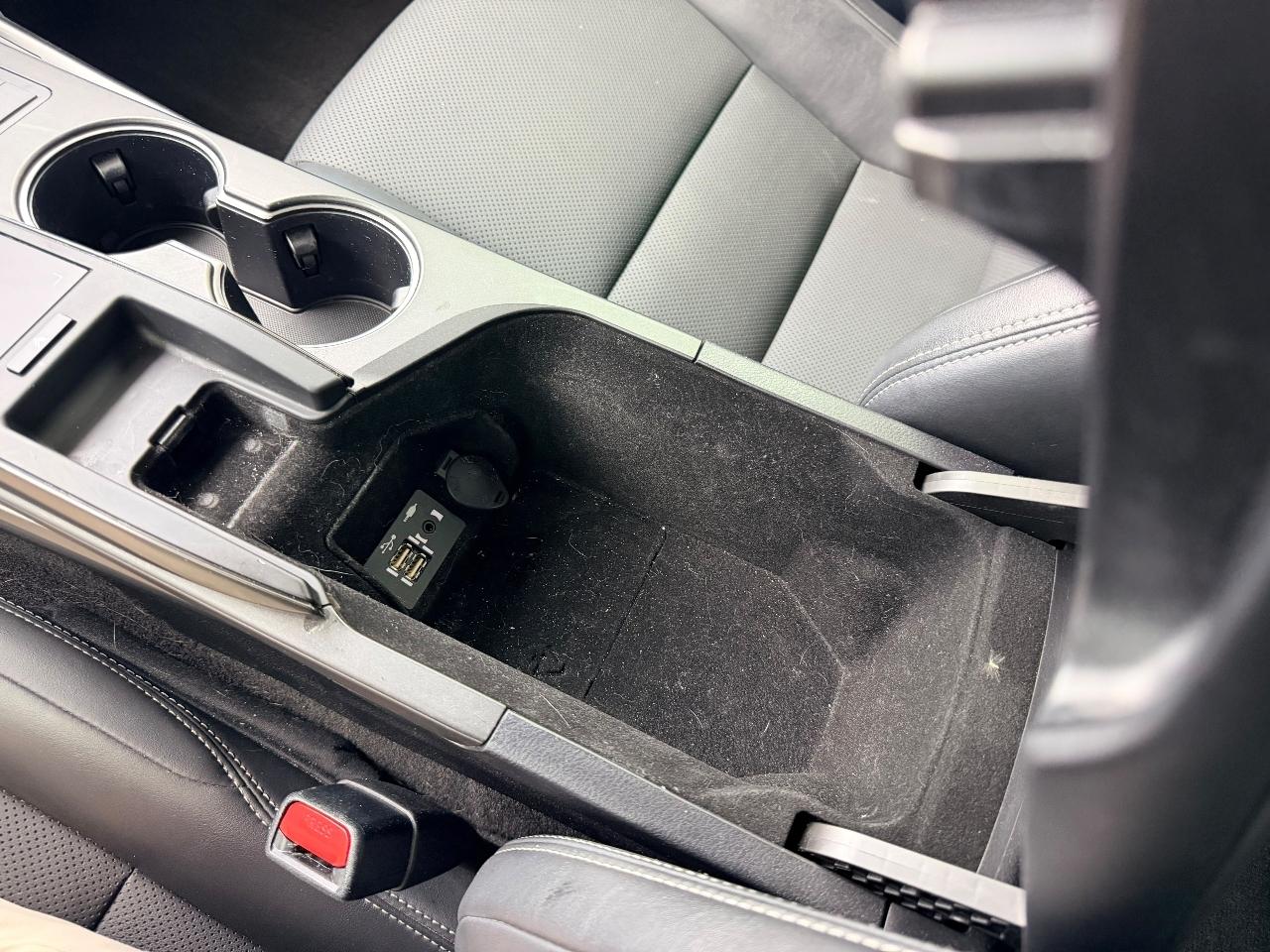 Lexus IS 300 RWD 2021