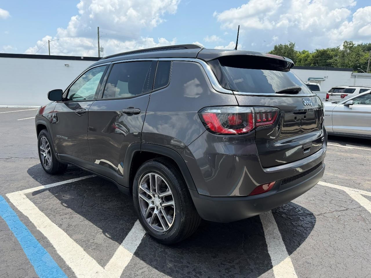 Jeep Compass Latitude FWD 2020