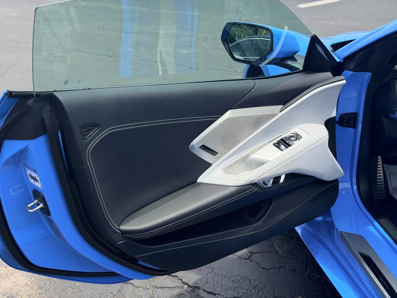 2021 Chevrolet Corvette 2LT - Photo 16