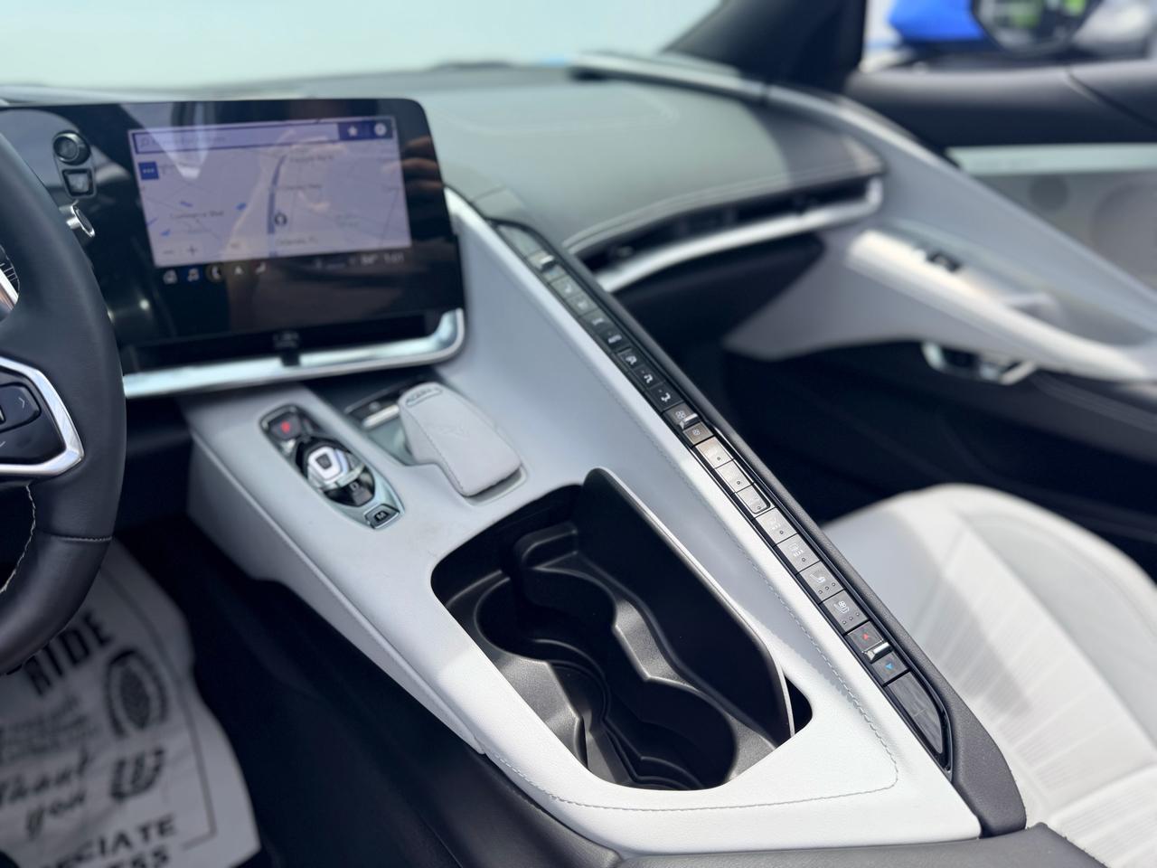 2021 Chevrolet Corvette 2LT - Photo 25