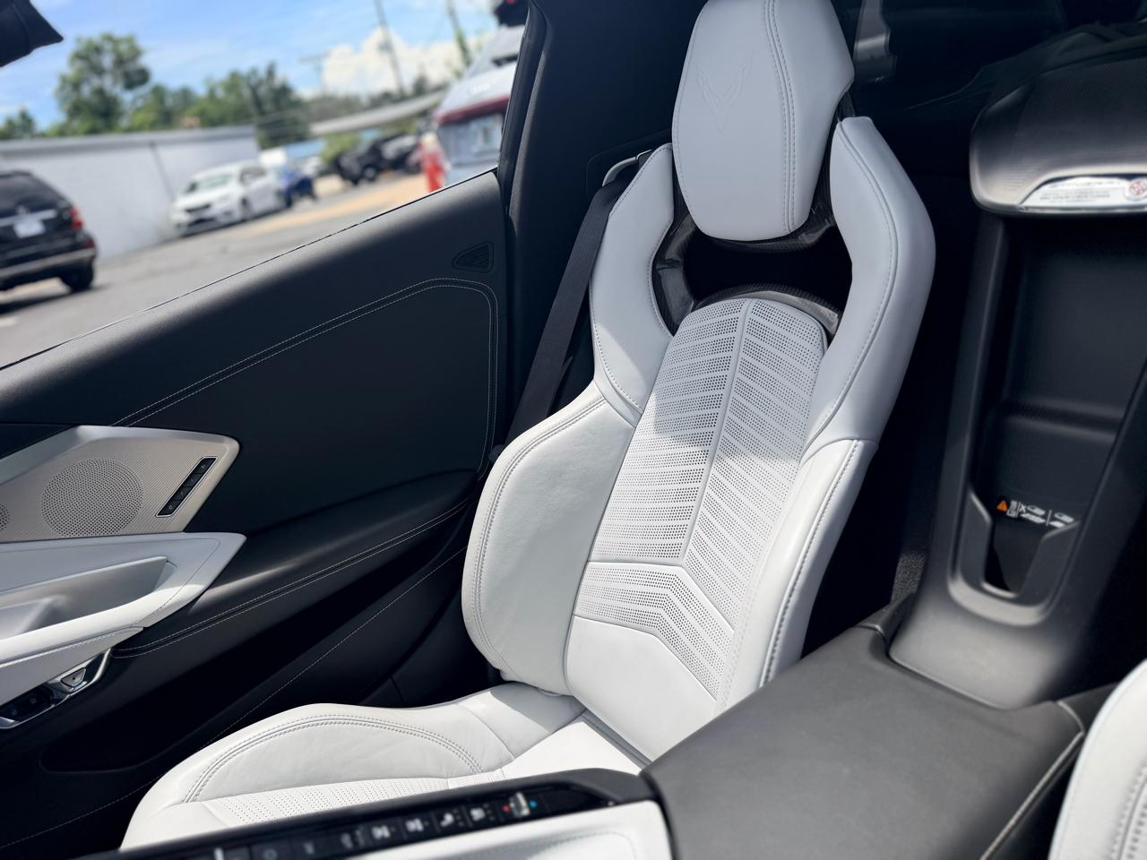 2021 Chevrolet Corvette 2LT - Photo 31