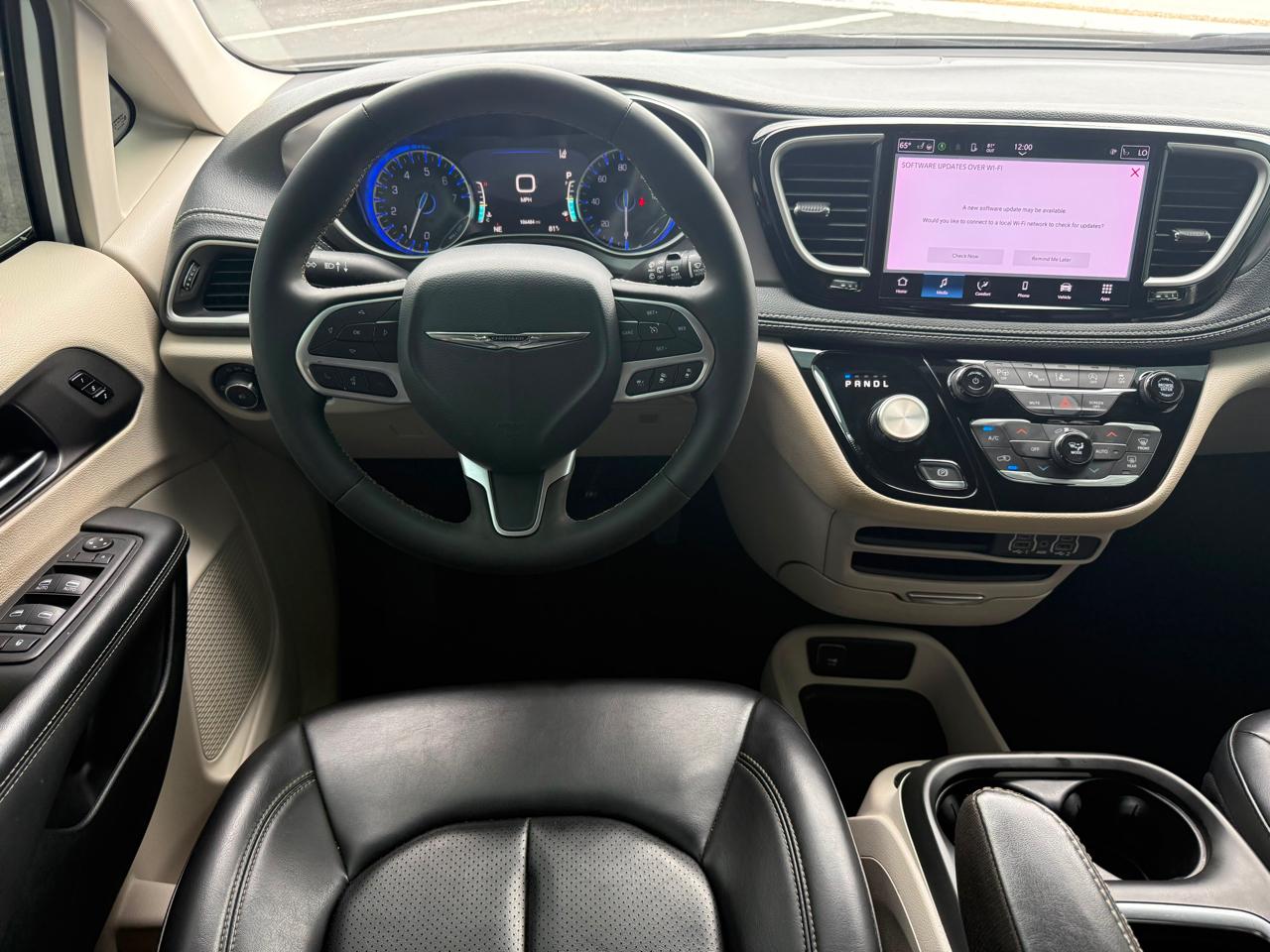 Chrysler Pacifica Touring L 2023