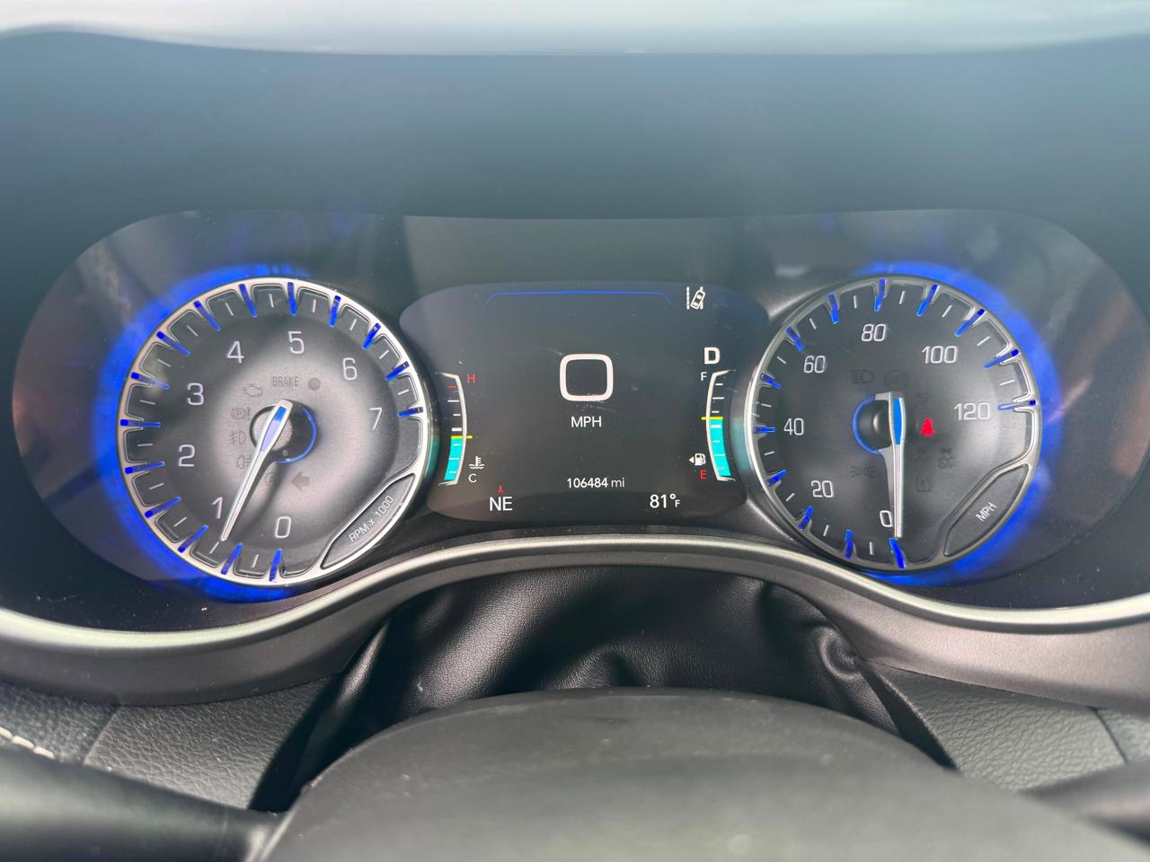 Chrysler Pacifica Touring L 2023
