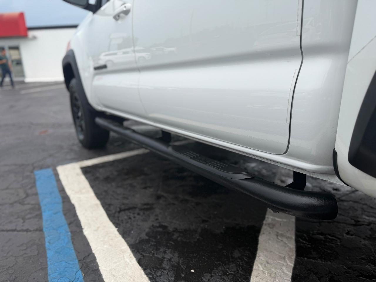 Toyota Tacoma 2WD Double Cab I4 AT SR5 (Natl) 2023