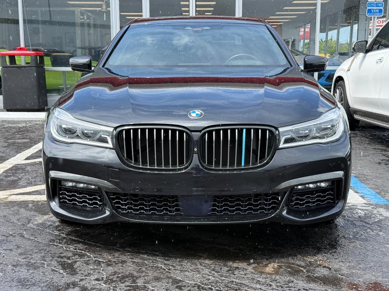 BMW 7-Series 750i 2018