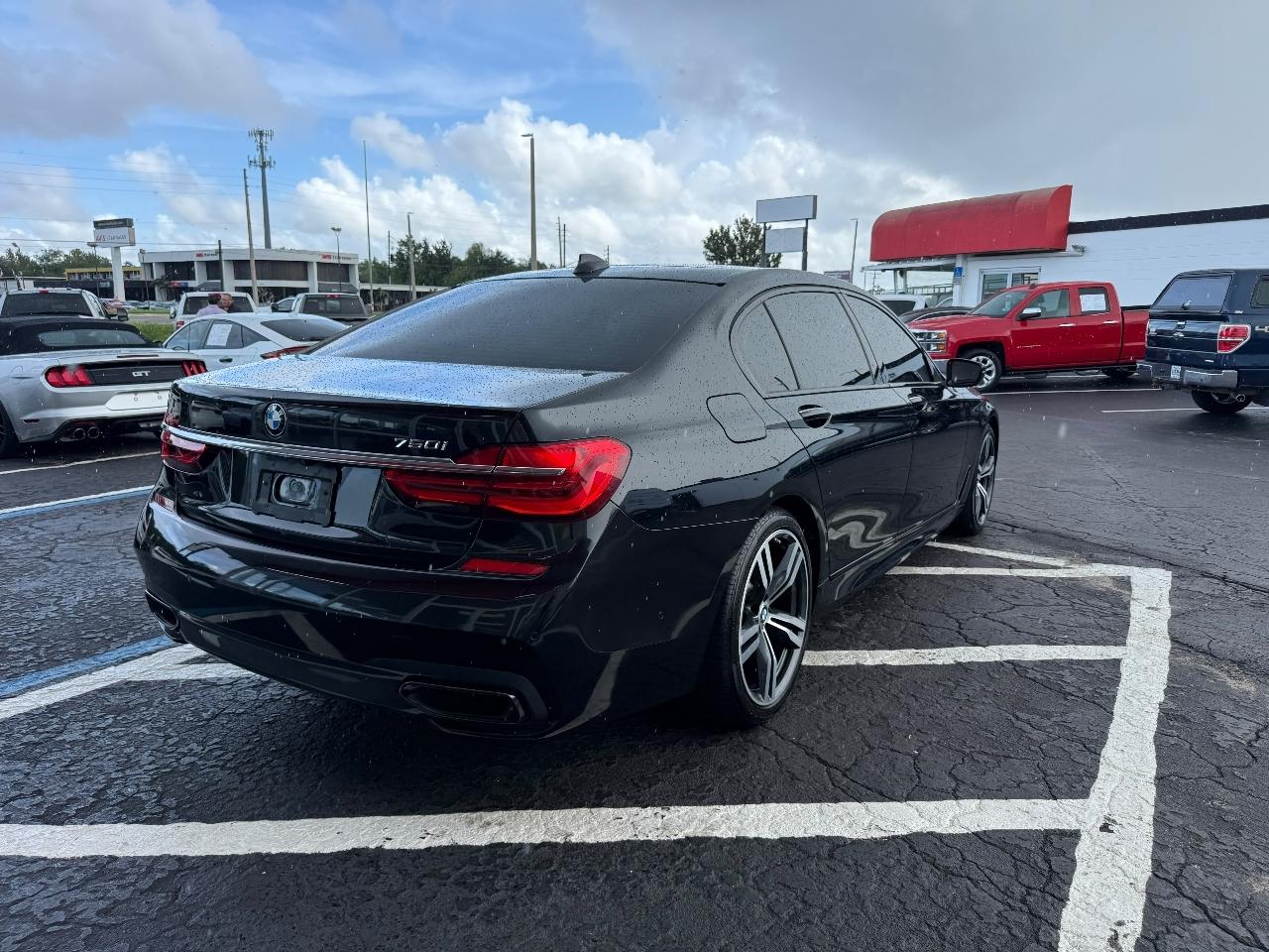 BMW 7-Series 750i 2018