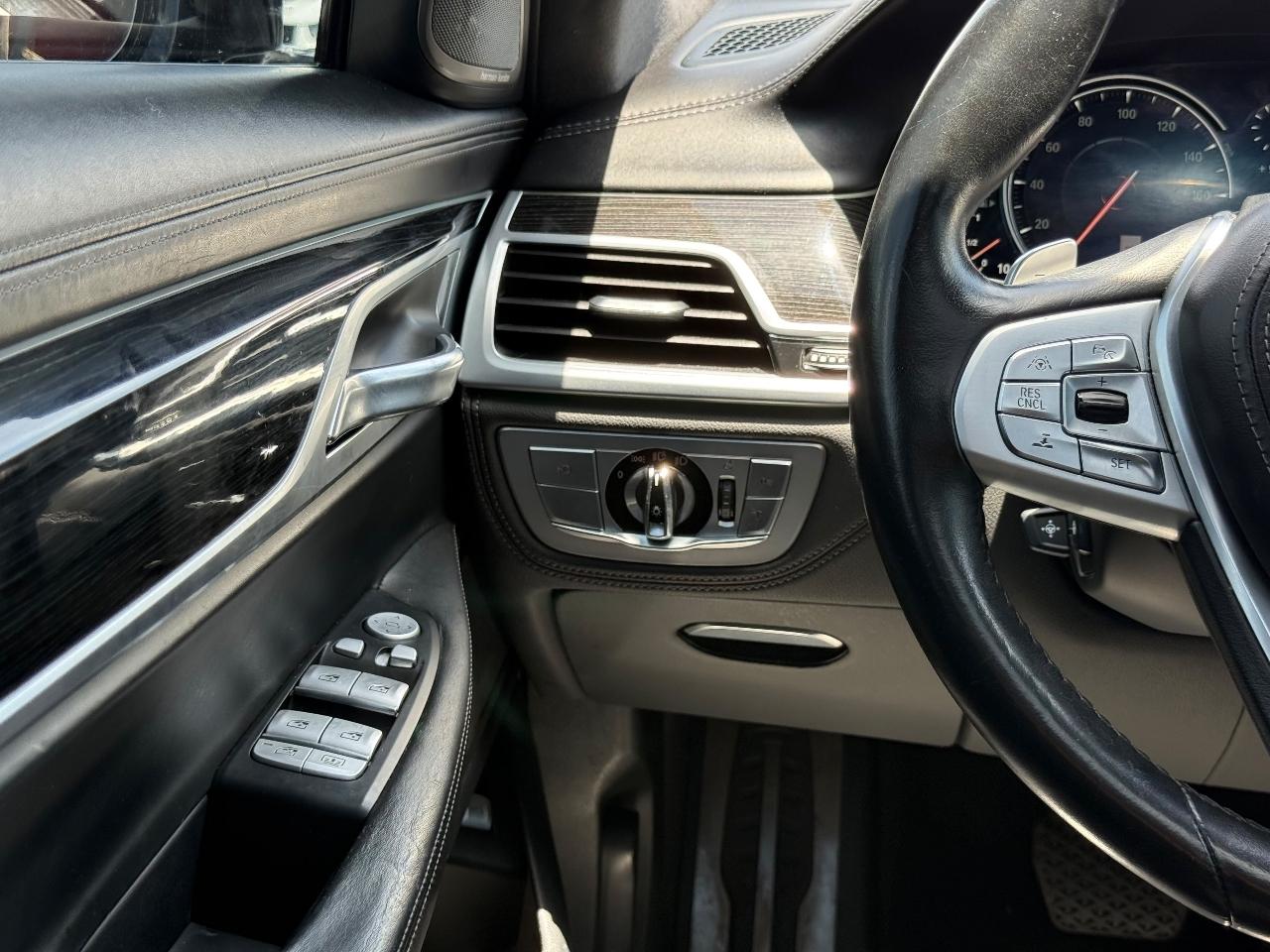 BMW 7-Series 750i 2018