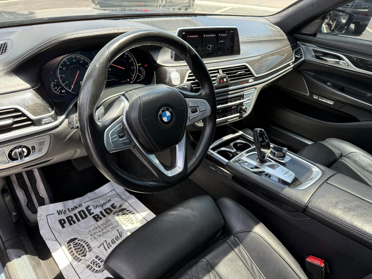 BMW 7-Series 750i 2018