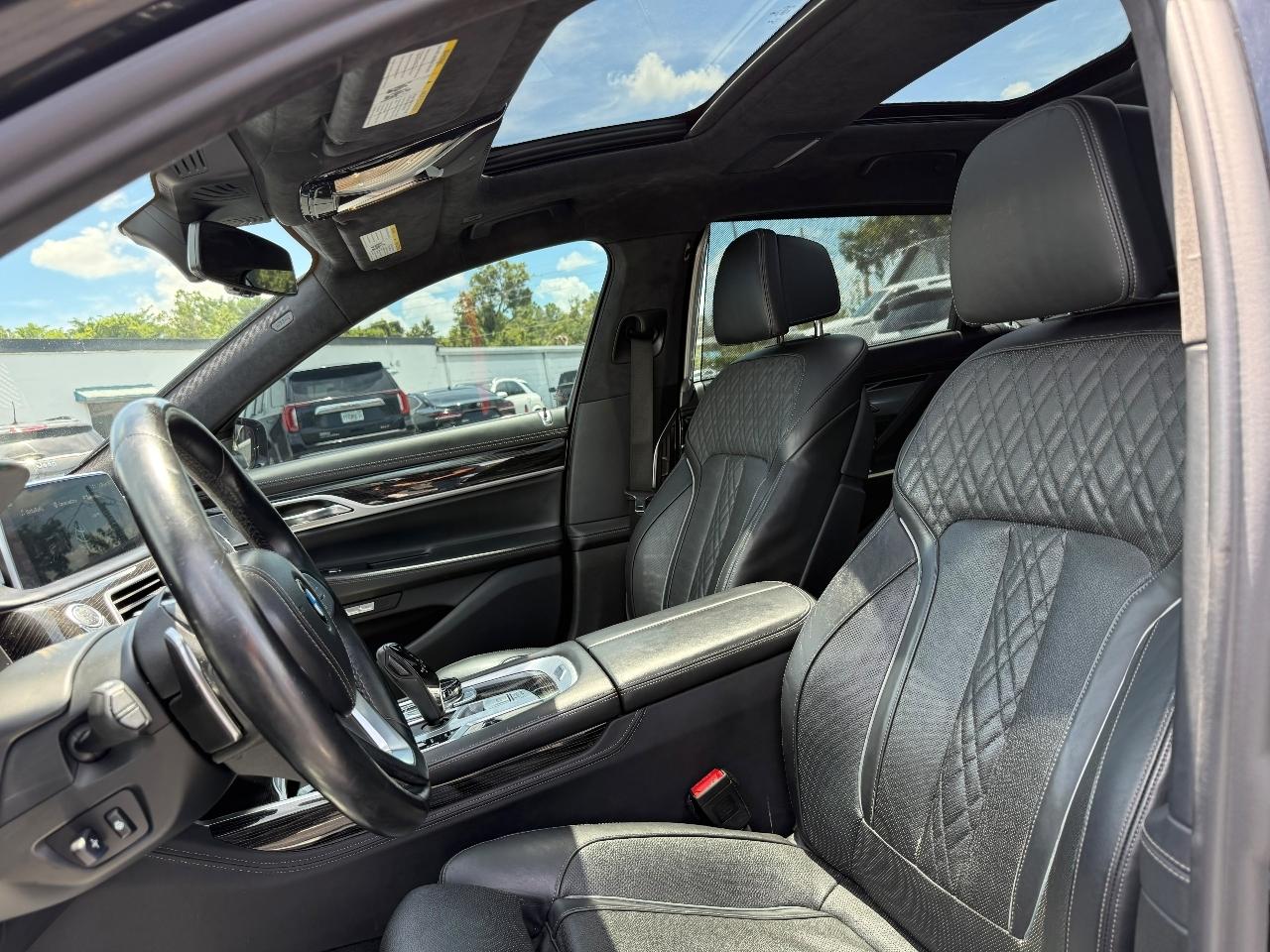 BMW 7-Series 750i 2018
